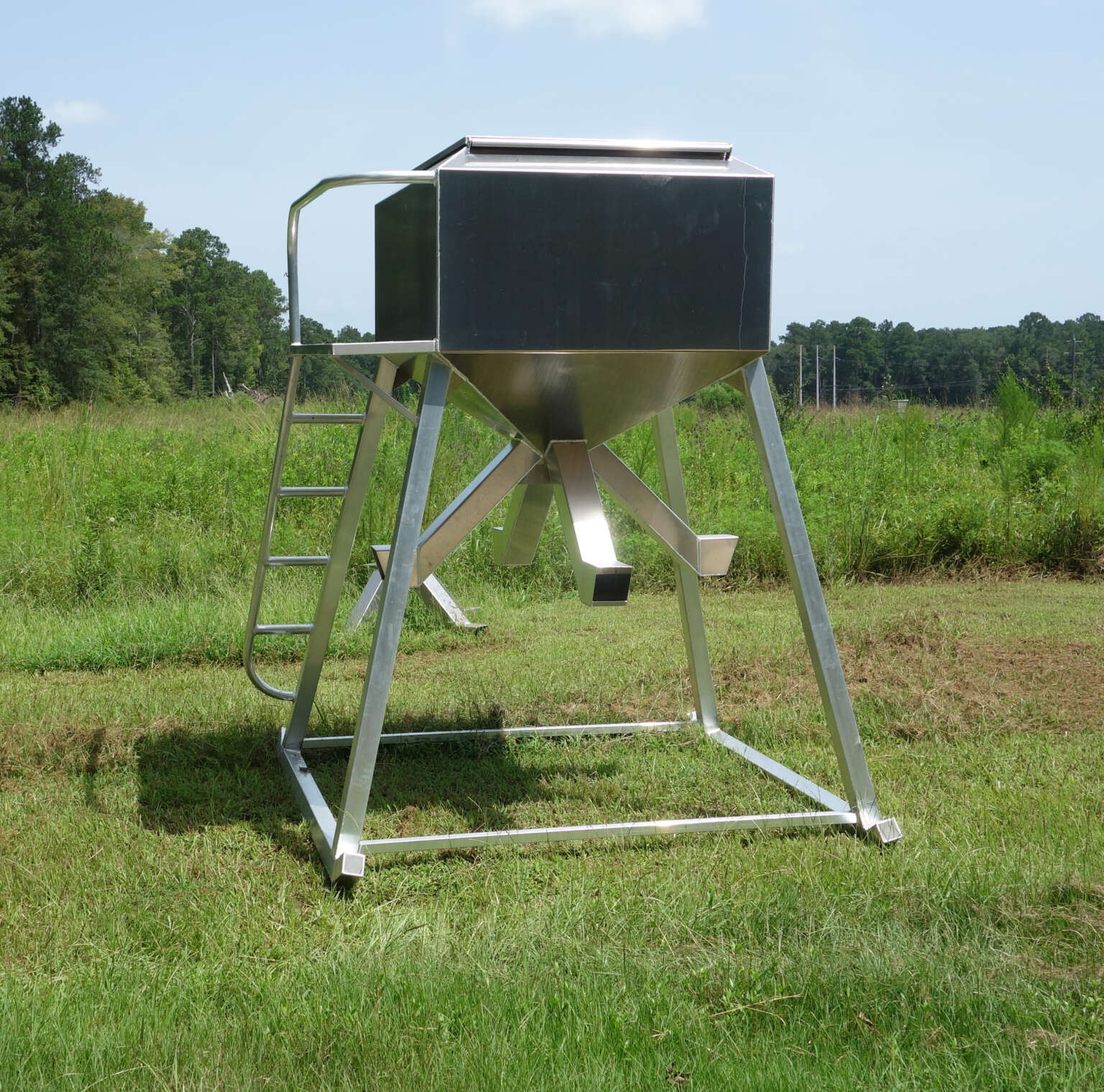 Tombstone Feeders Protein Spout Feeders - Tombstone Trapping & Deer Feeders